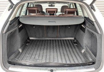 Подержанный автомобиль Audi Q5 2018 года (10 фото)