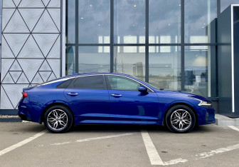 Подержанный автомобиль Kia K5 2021 года (4 фото)
