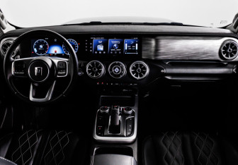 Подержанный автомобиль Tank 300 2024 года (11 фото)