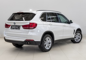 Подержанный автомобиль BMW X5 2018 года (5 фото)