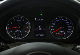 Подержанный автомобиль Kia K5 2020 года (14 фото)