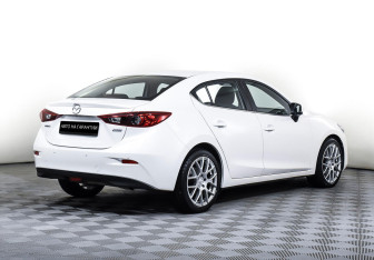 Подержанный автомобиль Mazda 3 Sedan 2018 года (5 фото)