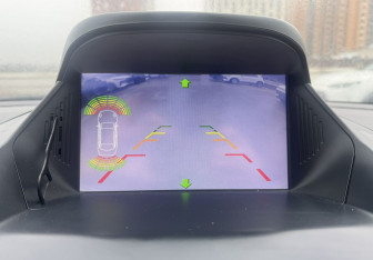 Подержанный автомобиль Ford Kuga 2014 года (14 фото)