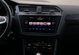 Подержанный автомобиль Volkswagen Tiguan 2022 года (12 фото)