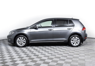 Подержанный автомобиль Volkswagen Golf Hatchback 2018 года (3 фото)