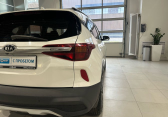 Подержанный автомобиль Kia Seltos 2020 года (9 фото)