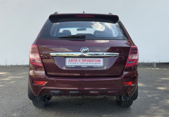Подержанный автомобиль Lifan X60 2015 года (6 фото)