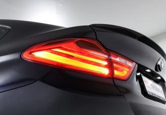 Подержанный автомобиль BMW X4 2016 года (24 фото)