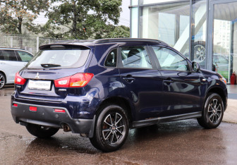 Подержанный автомобиль Mitsubishi ASX 2011 года (4 фото)