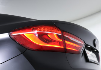 Подержанный автомобиль BMW X6 2019 года (21 фото)