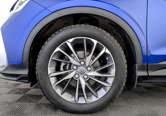 Подержанный автомобиль Geely Coolray 2022 года (18 фото)