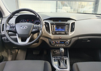 Подержанный автомобиль Hyundai Creta 2018 года (13 фото)