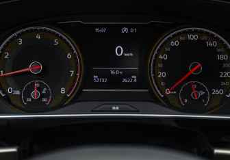 Подержанный автомобиль Volkswagen Passat Sedan 2020 года (12 фото)