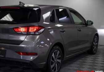 Подержанный автомобиль Hyundai i30 Hatchback 2022 года (22 фото)