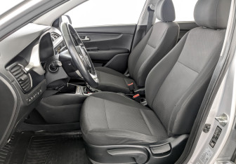 Подержанный автомобиль Kia Rio Hatchback 2021 года (20 фото)