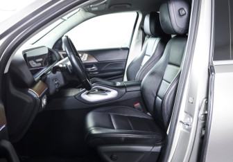 Подержанный автомобиль Mercedes-Benz GLE 2019 года (16 фото)