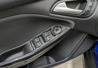 Подержанный автомобиль Ford Focus Wagon 2017 года (9 фото)