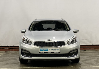 Подержанный автомобиль Kia Ceed Wagon 2018 года (2 фото)