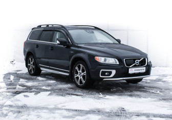 Подержанный автомобиль Volvo XC70 2012 года (3 фото)