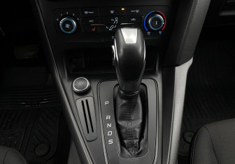 Подержанный автомобиль Ford Focus Sedan 2018 года (14 фото)