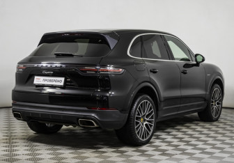 Подержанный автомобиль Porsche Cayenne 2020 года (5 фото)