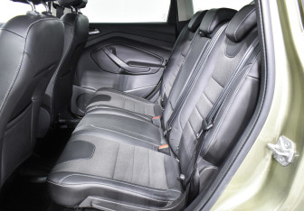 Подержанный автомобиль Ford Kuga 2013 года (10 фото)