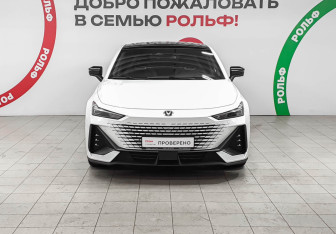 Подержанный автомобиль Changan UNI-V 2024 года (2 фото)