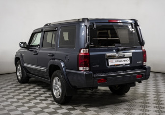 Подержанный автомобиль Jeep Commander 2008 года (7 фото)