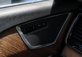 Подержанный автомобиль Volvo XC90 2016 года (18 фото)
