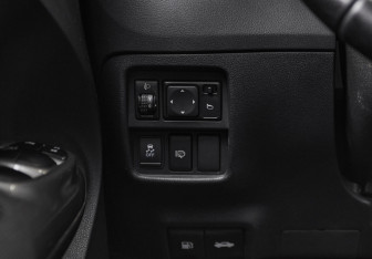 Подержанный автомобиль Nissan Juke 2013 года (9 фото)