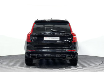 Подержанный автомобиль Volvo XC90 2019 года (6 фото)