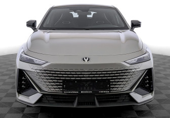 Новый Changan UNI-V 2024 (5 фото)