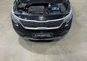 Подержанный автомобиль Kia Seltos 2021 года (9 фото)
