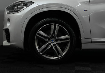 Подержанный автомобиль BMW X1 2019 года (7 фото)