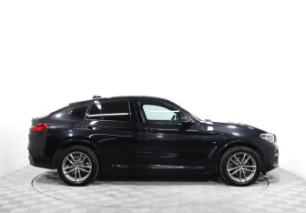 Подержанный автомобиль BMW X4 2019 года (4 фото)