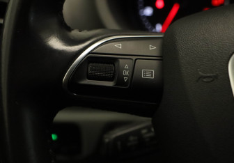 Подержанный автомобиль Audi A3 Sedan 2014 года (10 фото)