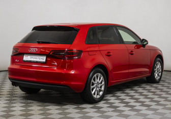 Подержанный автомобиль Audi A3 Hatchback 2013 года (5 фото)