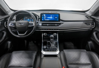 Подержанный автомобиль Chery Tiggo 8 2021 года (10 фото)