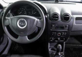 Подержанный автомобиль LADA (ВАЗ) Largus Wagon 2017 года (6 фото)