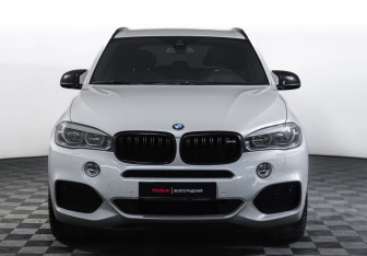 Подержанный автомобиль BMW X5 2015 года (2 фото)
