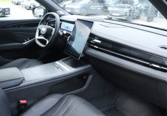 Подержанный автомобиль Geely Preface 2024 года (9 фото)