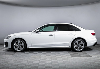 Подержанный автомобиль Audi A4 Sedan 2020 года (7 фото)