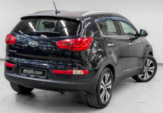 Подержанный автомобиль Kia Sportage 2011 года (5 фото)