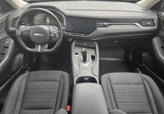 Подержанный автомобиль Haval F7 2021 года (9 фото)