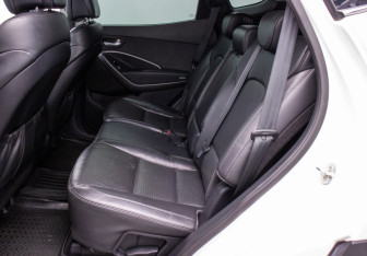 Подержанный автомобиль Hyundai Santa Fe 2013 года (11 фото)