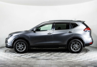 Подержанный автомобиль Nissan X-Trail 2020 года (3 фото)