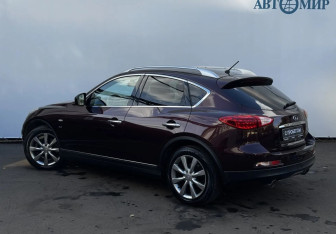 Подержанный автомобиль Infiniti QX50 2014 года (7 фото)