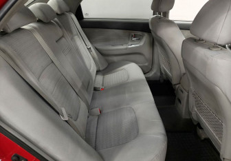 Подержанный автомобиль Kia Cerato Sedan 2007 года (11 фото)