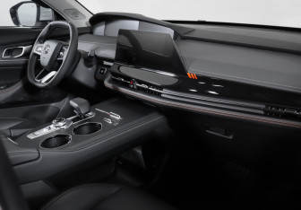 Подержанный автомобиль Changan UNI-K 2023 года (9 фото)