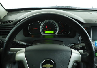 Подержанный автомобиль Chevrolet Epica 2008 года (11 фото)